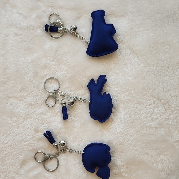 Buffalo Bills Blue and Silver Cheer Keychain Set Bag Charms - Picture 2 of 5